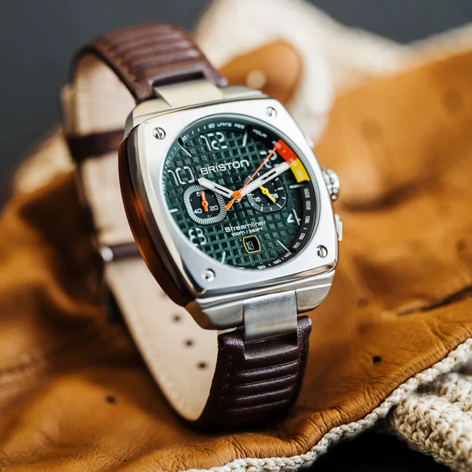 Streamliner Urban Men Quartz Green Dial Chronograph Leather Watch 24142.S.T.16.LBR - Image 4