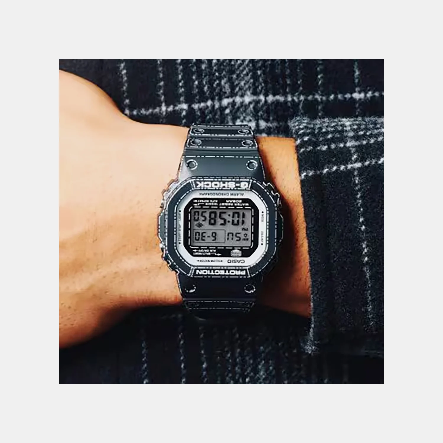 Men Quartz Black Dial Digital Resin Watch G1746 - Image 2
