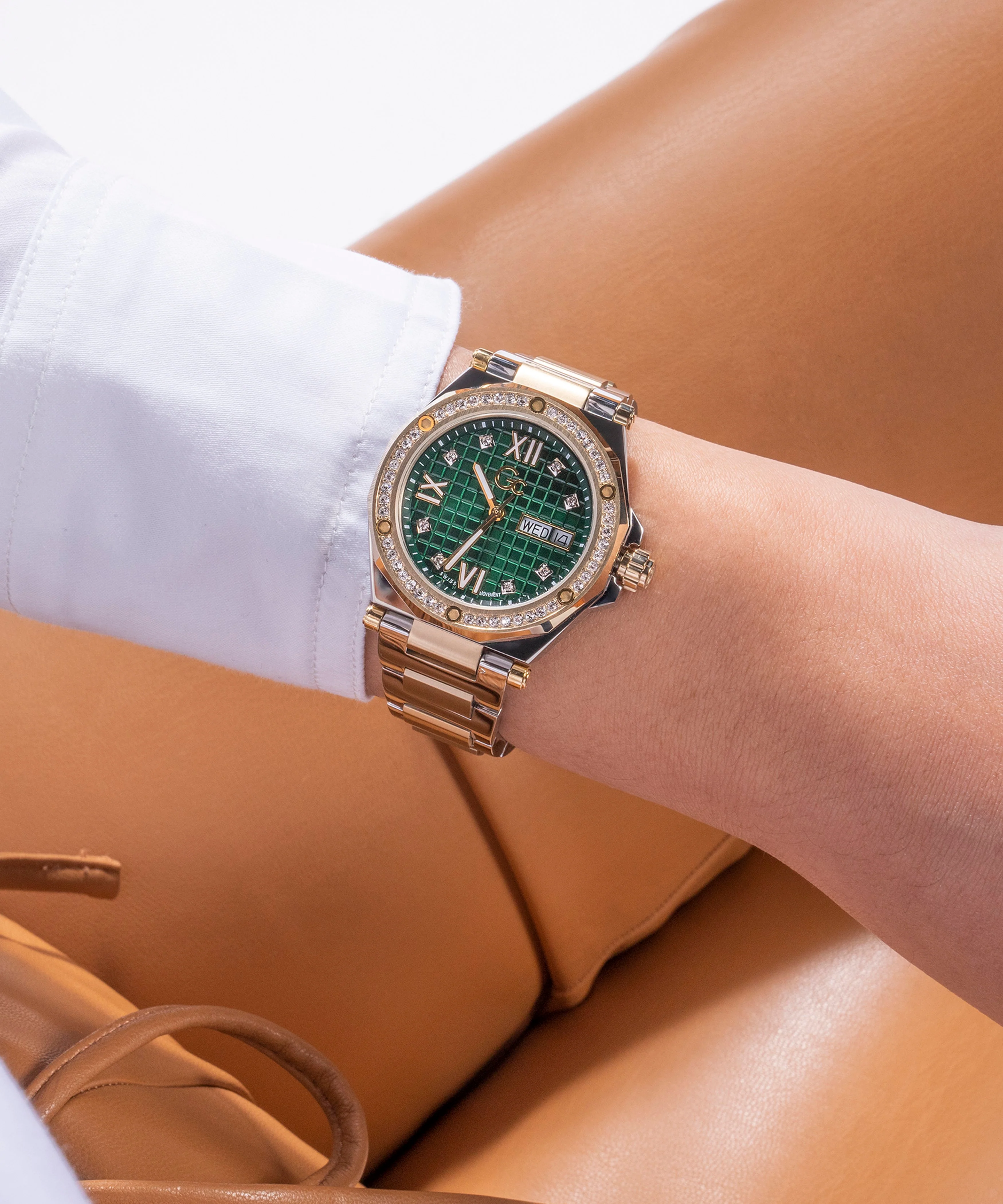 legacy lady Women Quartz Green Dial Analog Stainless Steel Watch Z20004L9MF - Image 9