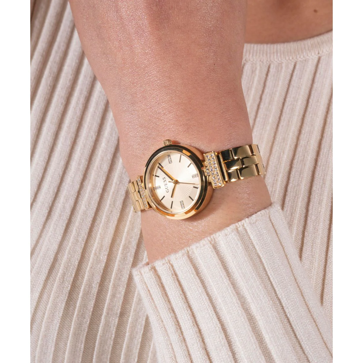 Array Women Quartz Champagne Dial Analog Stainless Steel Watch GW0762L2 - Image 6