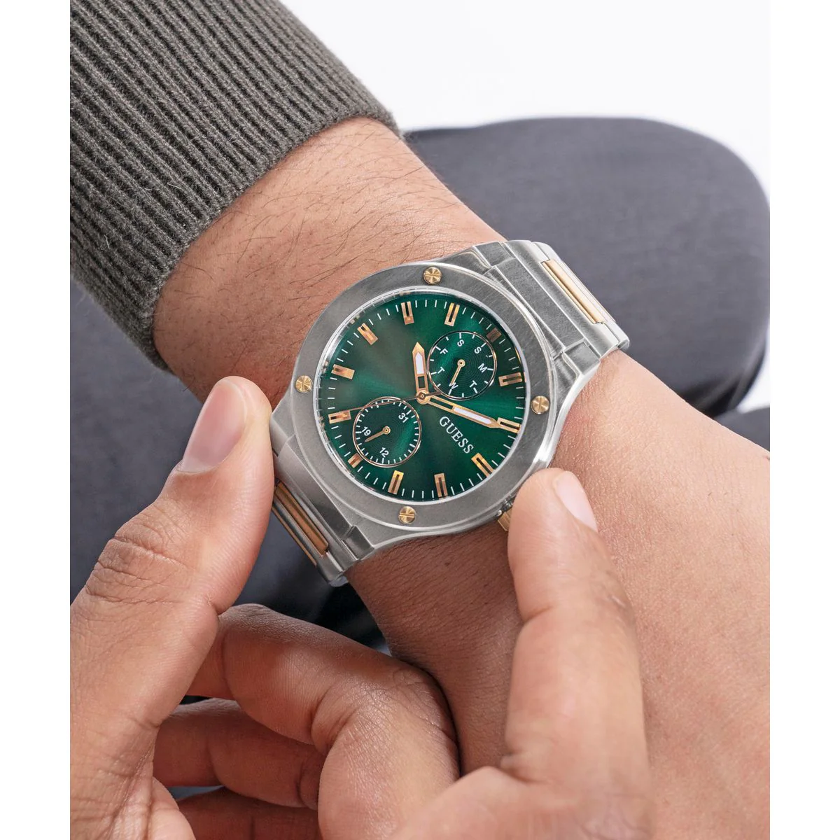 Jet Men Quartz Green Dial Multi-Function Stainless Steel Watch GW0795G1 - Image 8