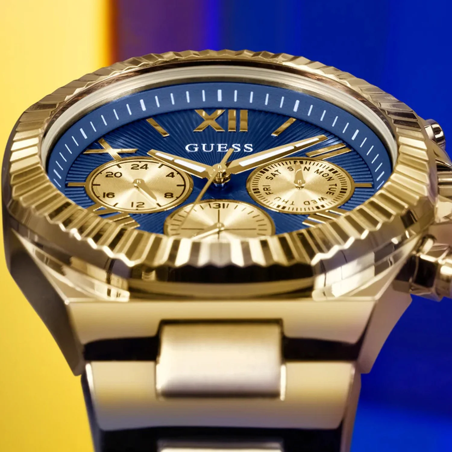 Men Quartz Blue Dial Analog Stainless Steel Watch GW0703G6 - Image 3