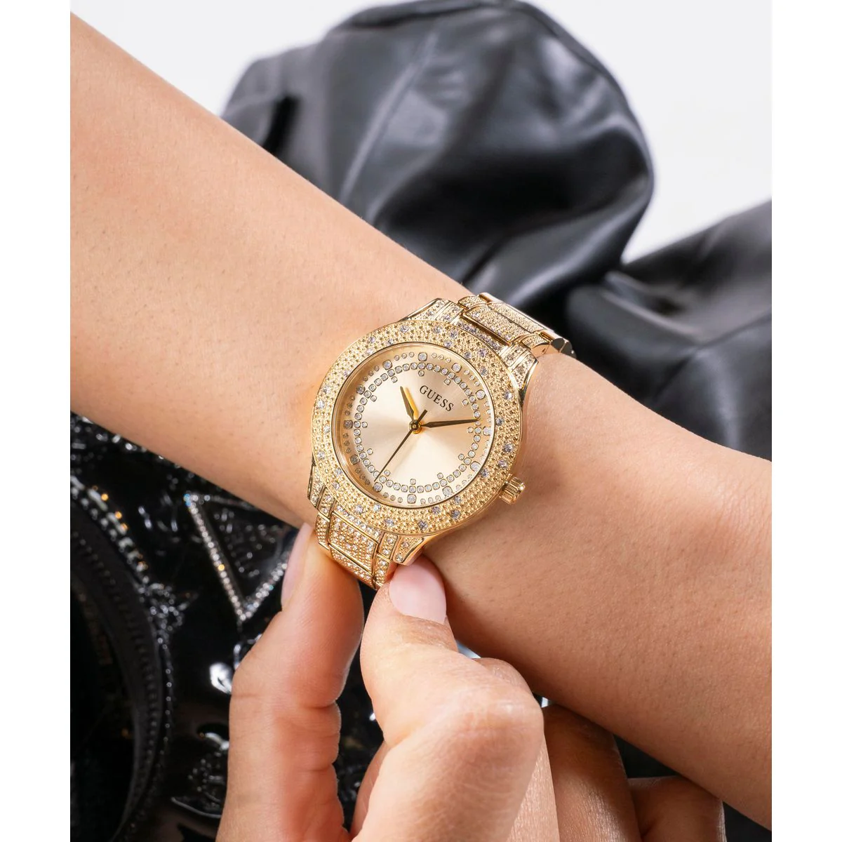 Shooting Star Women Quartz Champagne Dial Analog Stainless Steel Watch GW0746L2 - Image 7