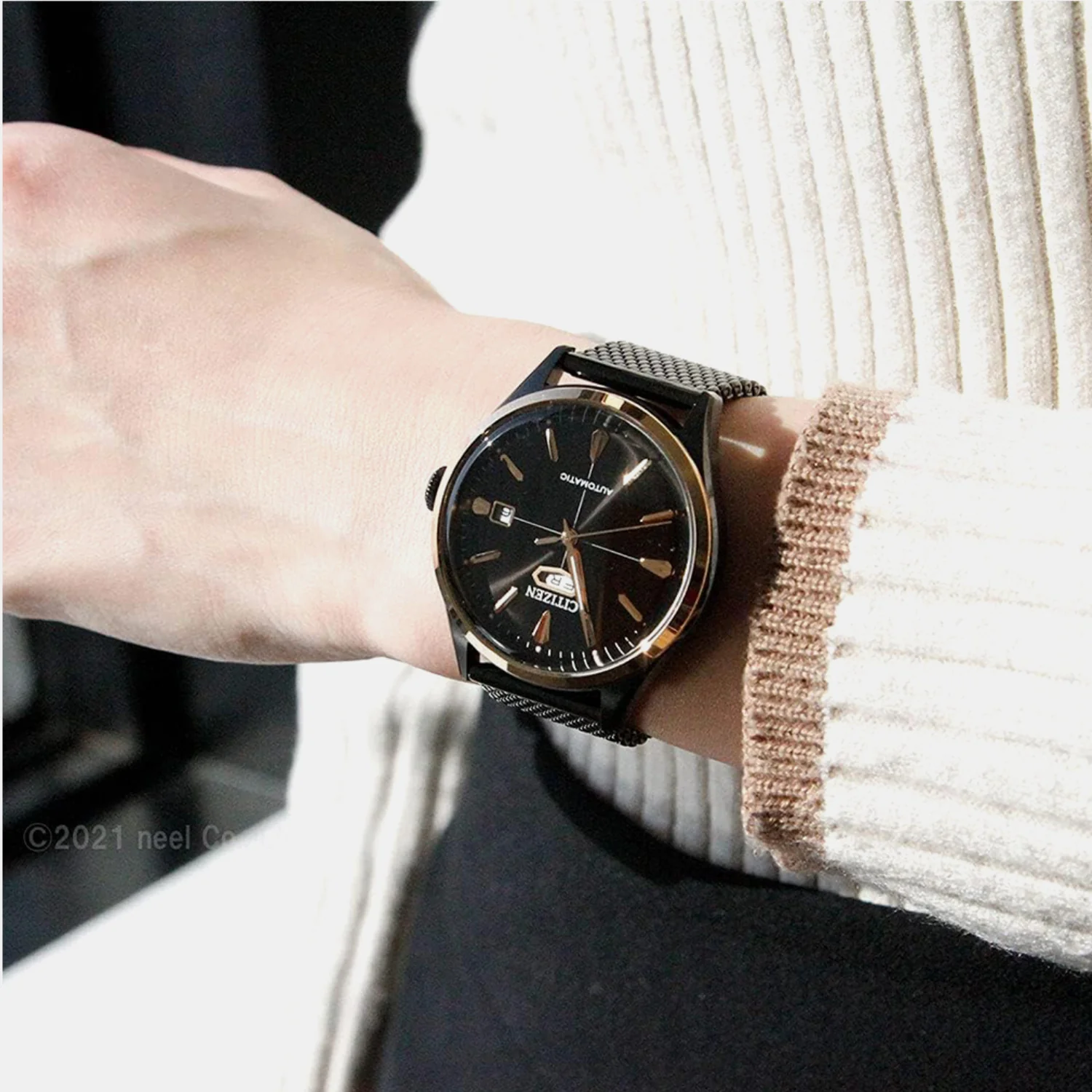 Men Automatic Black Dial Analog Stainless Steel Watch NH8396-82E - Image 5