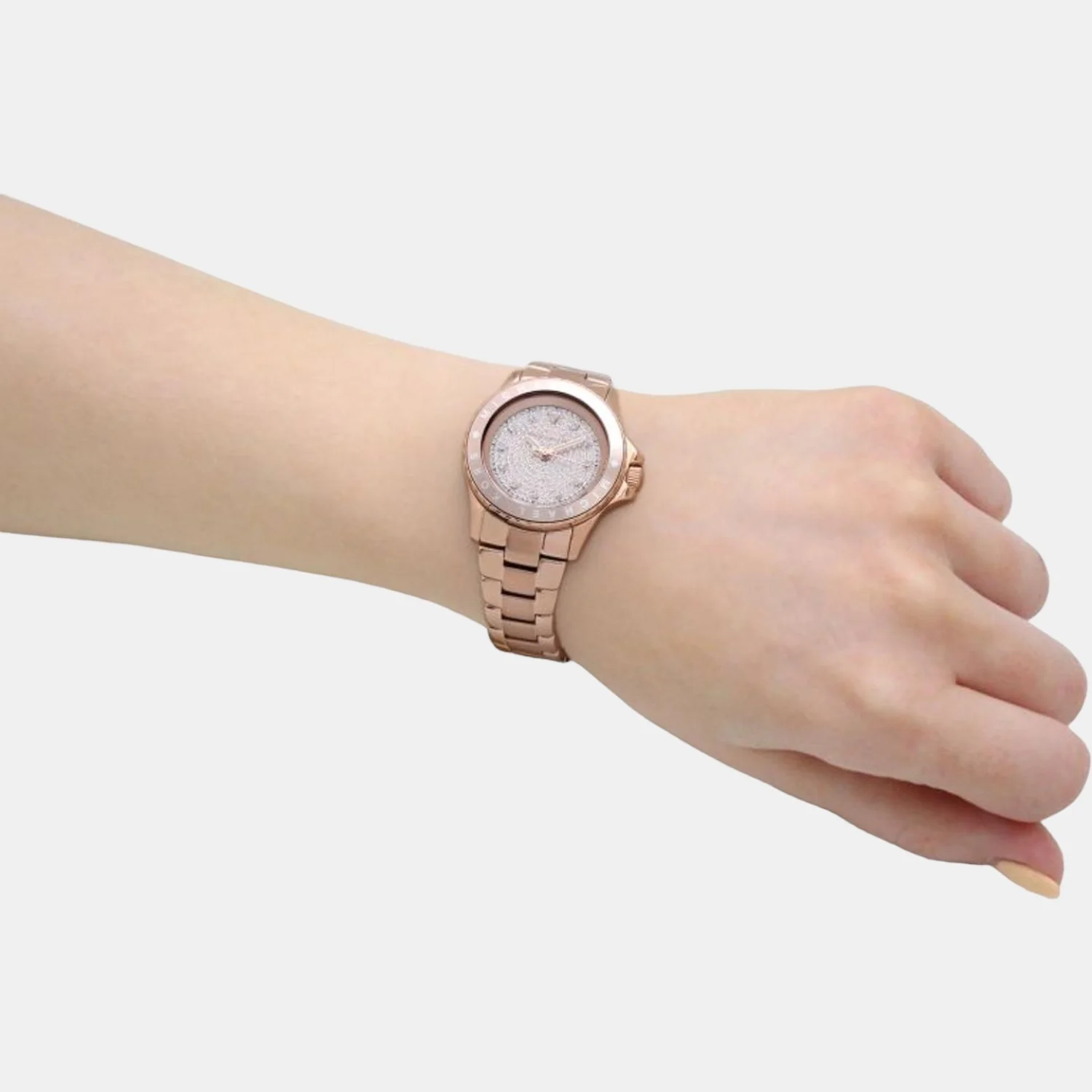 Kenly Women Quartz Rose Gold Dial Analog Stainless Steel Watch MK6956 - Image 4