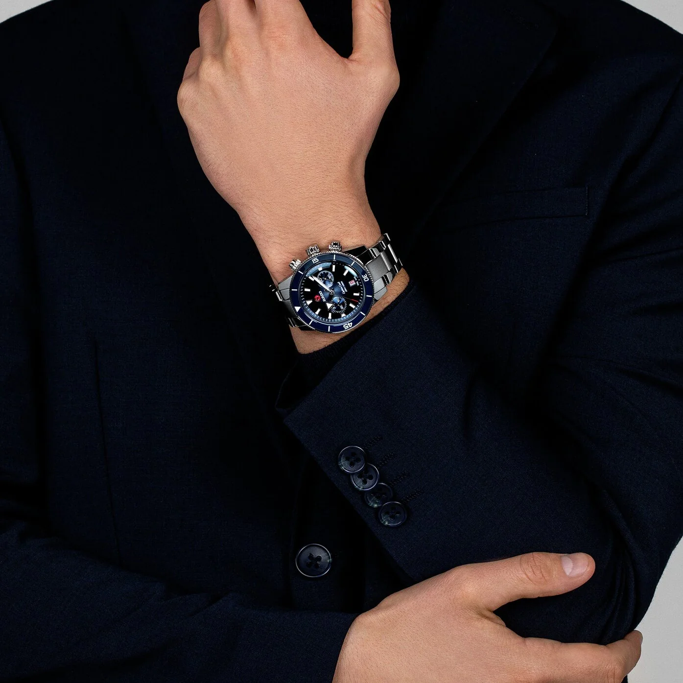 Captain Cook Men Automatic Blue Dial Analog Stainless Steel Watch R32145208 - Image 4