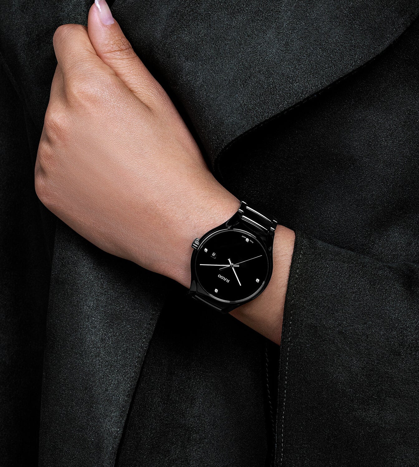 True Round Unisex Quartz Black Dial Analog Ceramic Watch R27238722 - Image 6