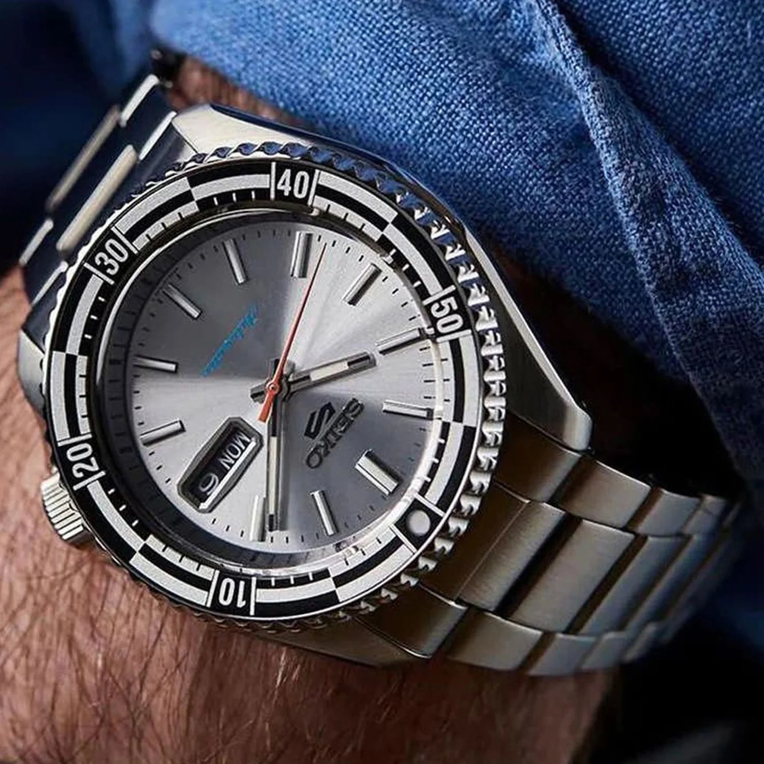 5 Sports Men Automatic Silver Dial Analog Stainless Steel Watch SRPK09K1 - Image 5