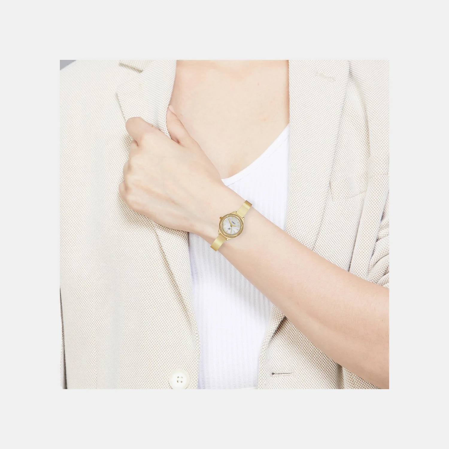 Fria Women Quartz Mother of Pearl Dial Analog Brass Watch TWEL24202 - Image 5